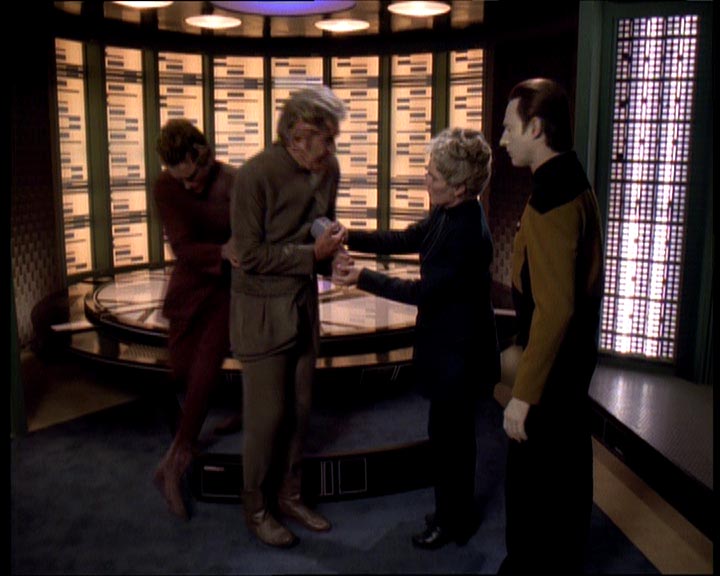 Star Trek Bilder - The Next Generation - Soongs Vermächtnis