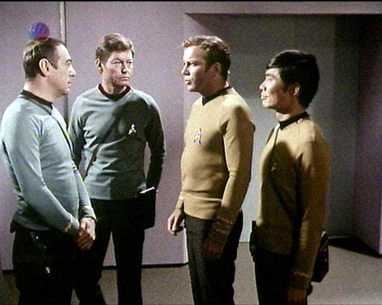 Star Trek Bilder - The Original Series - Raumschiff Enterprise - Gefährliche Planetengirls