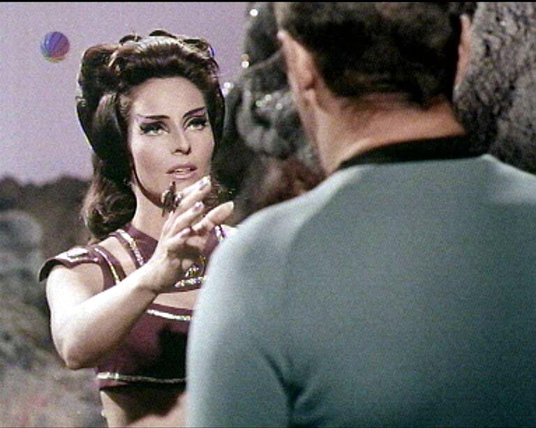 Star Trek Bilder - The Original Series - Raumschiff Enterprise - Gefährliche Planetengirls