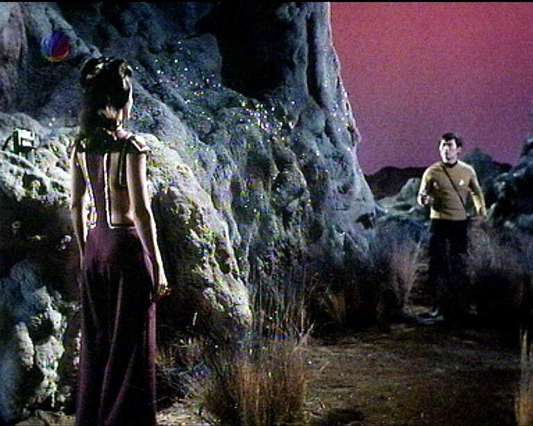 Star Trek Bilder - The Original Series - Raumschiff Enterprise - Gefährliche Planetengirls