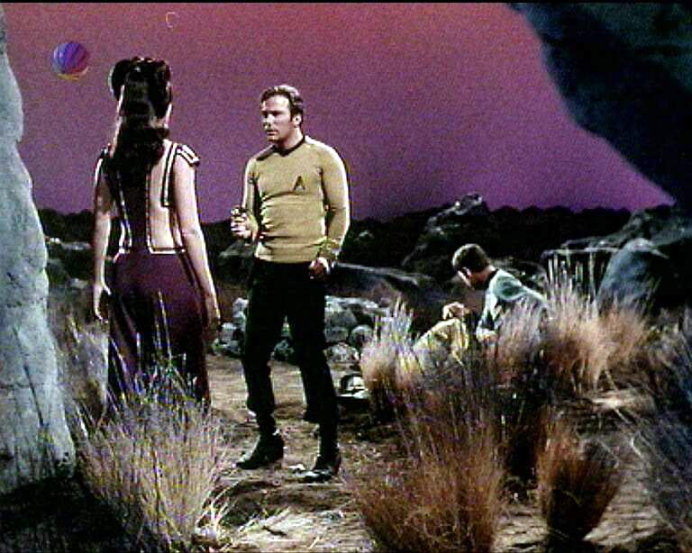 Star Trek Bilder - The Original Series - Raumschiff Enterprise - Gefährliche Planetengirls