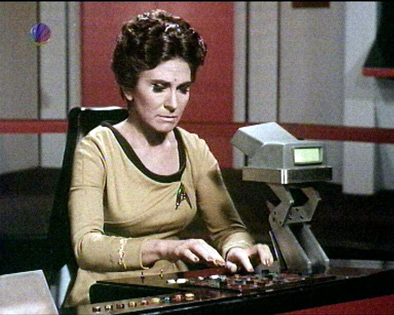Star Trek Bilder - The Original Series - Raumschiff Enterprise - Gefährliche Planetengirls