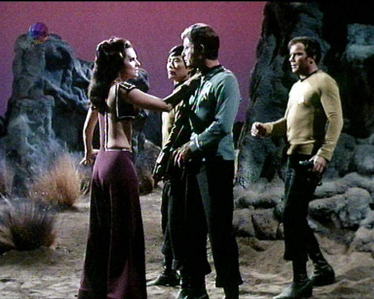 Star Trek Bilder - The Original Series - Raumschiff Enterprise - Gefährliche Planetengirls