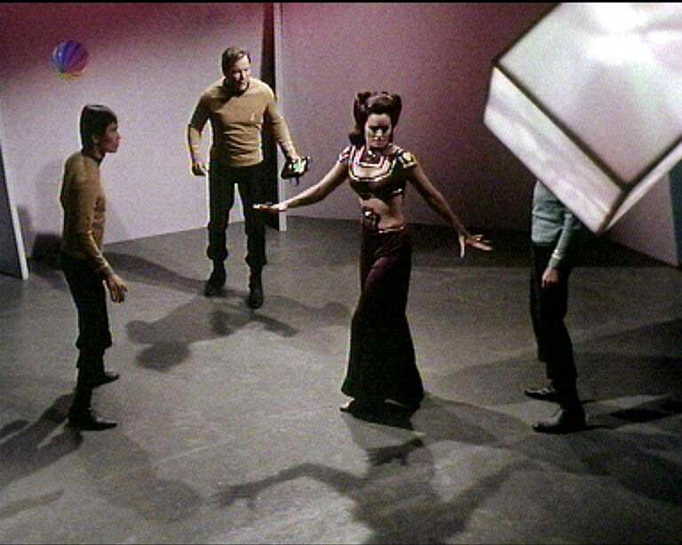 Star Trek Bilder - The Original Series - Raumschiff Enterprise - Gefährliche Planetengirls
