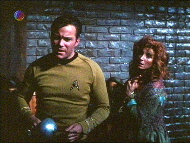 Star Trek Bilder - The Original Series - Raumschiff Enterprise - Portal in die Vergangenheit