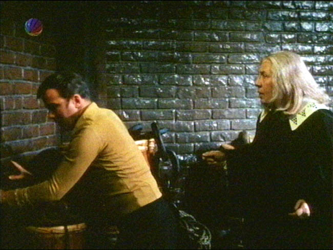 Star Trek Bilder - The Original Series - Raumschiff Enterprise - Portal in die Vergangenheit
