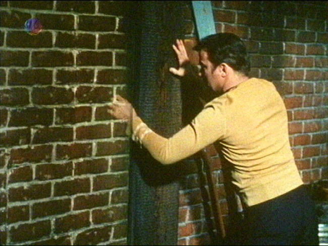 Star Trek Bilder - The Original Series - Raumschiff Enterprise - Portal in die Vergangenheit