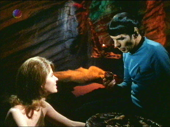 Star Trek Bilder - The Original Series - Raumschiff Enterprise - Portal in die Vergangenheit