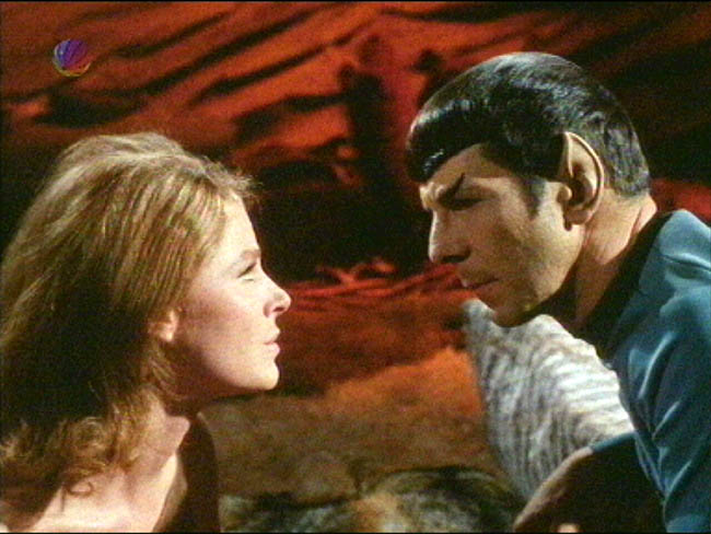 Star Trek Bilder - The Original Series - Raumschiff Enterprise - Portal in die Vergangenheit