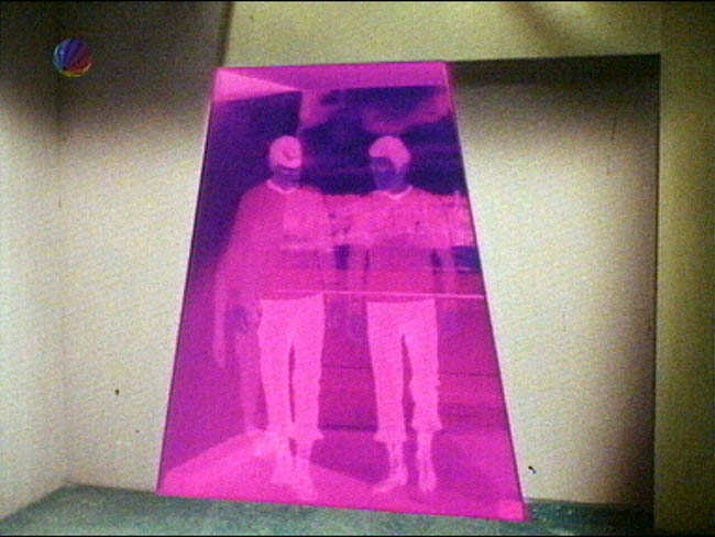Star Trek Bilder - The Original Series - Raumschiff Enterprise - Portal in die Vergangenheit