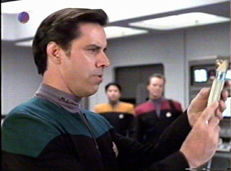 Star Trek Bilder - Voyager - Der Fürsorger
