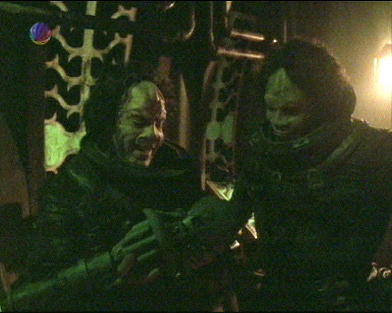 Star Trek Bilder - Voyager - Verheerende Gewalt