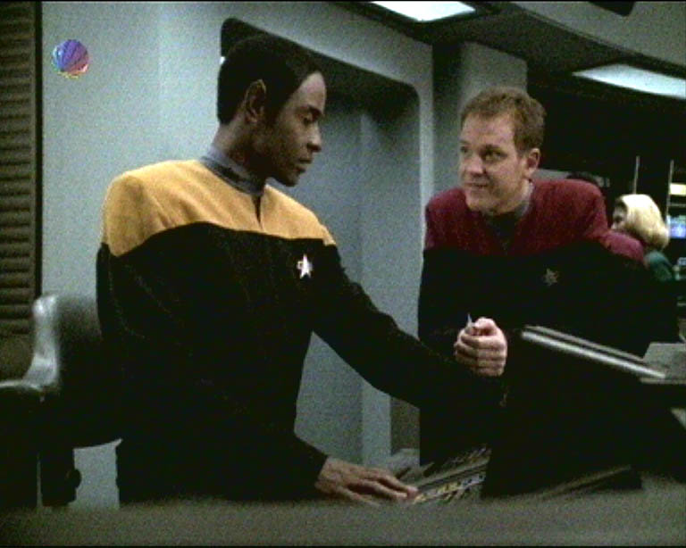 Star Trek Bilder - Voyager - Verheerende Gewalt