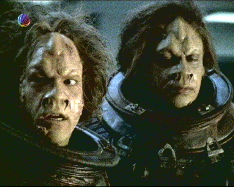 Star Trek Bilder - Voyager - Verheerende Gewalt