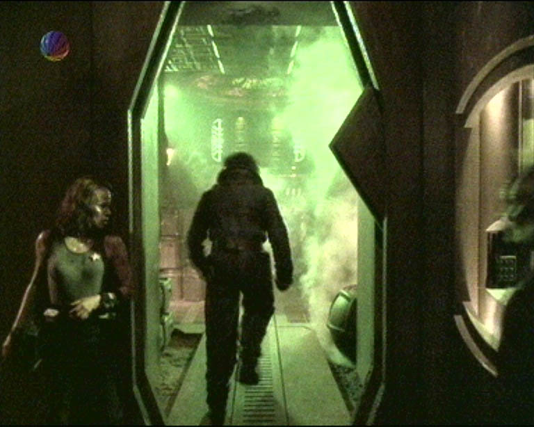 Star Trek Bilder - Voyager - Verheerende Gewalt