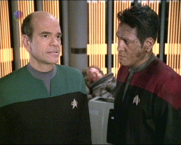 Star Trek Bilder - Voyager - Verheerende Gewalt