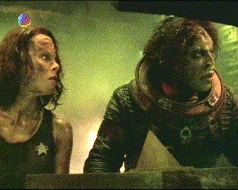 Star Trek Bilder - Voyager - Verheerende Gewalt