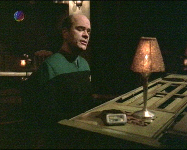 Star Trek Bilder - Voyager - Liebe inmitten der Sterne