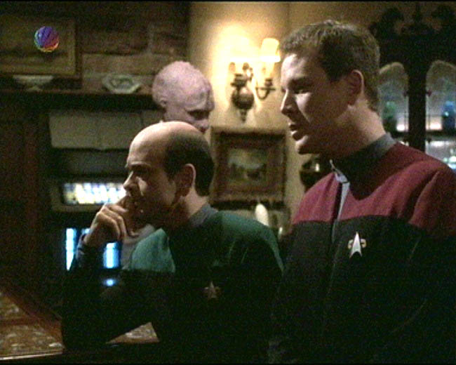 Star Trek Bilder - Voyager - Liebe inmitten der Sterne