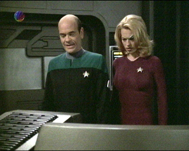 Star Trek Bilder - Voyager - Liebe inmitten der Sterne