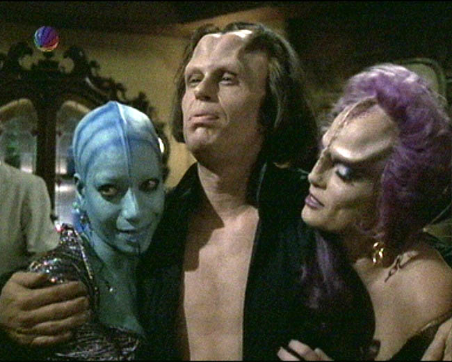 Star Trek Bilder - Voyager - Liebe inmitten der Sterne