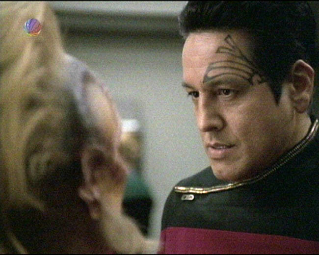 Star Trek Bilder - Voyager - Liebe inmitten der Sterne