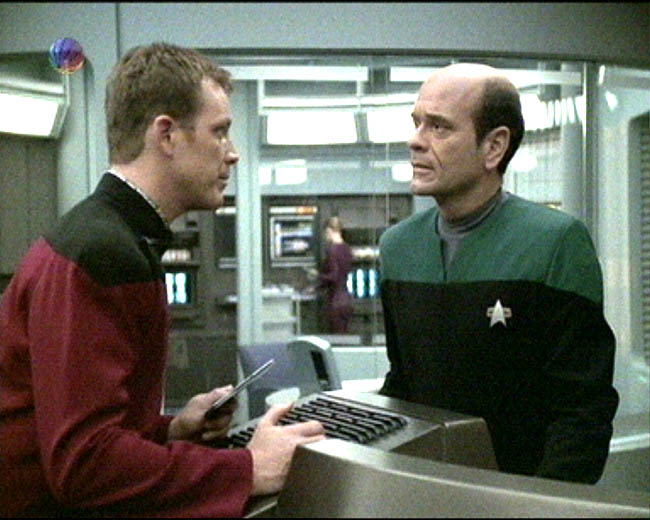 Star Trek Bilder - Voyager - Liebe inmitten der Sterne