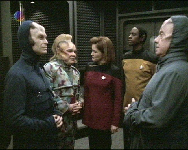 Star Trek Bilder - Voyager - Liebe inmitten der Sterne