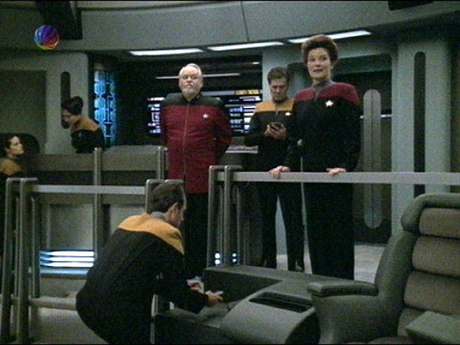 Star Trek Bilder - Voyager - Zeitschiff "Relativity"