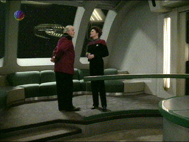 Star Trek Bilder - Voyager - Zeitschiff "Relativity"