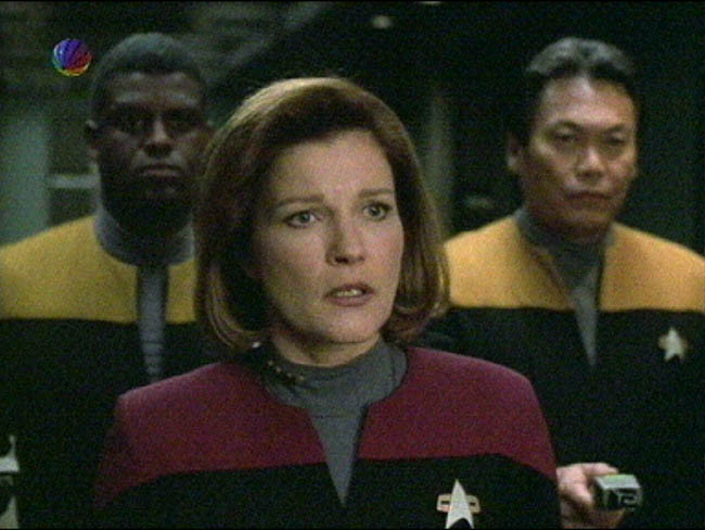 Star Trek Bilder - Voyager - Zeitschiff "Relativity"