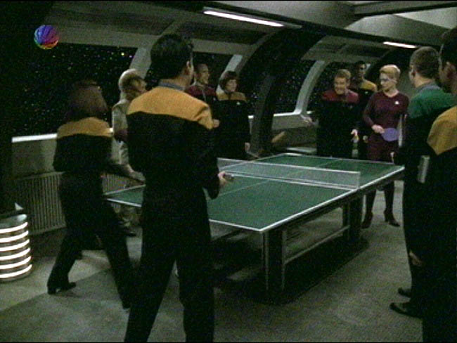 Star Trek Bilder - Voyager - Zeitschiff "Relativity"