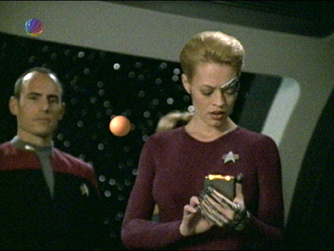 Star Trek Bilder - Voyager - Zeitschiff "Relativity"