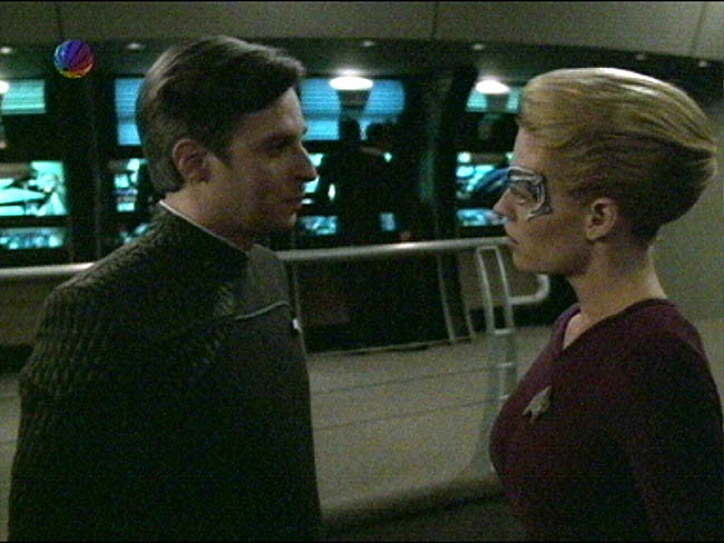 Star Trek Bilder - Voyager - Zeitschiff "Relativity"