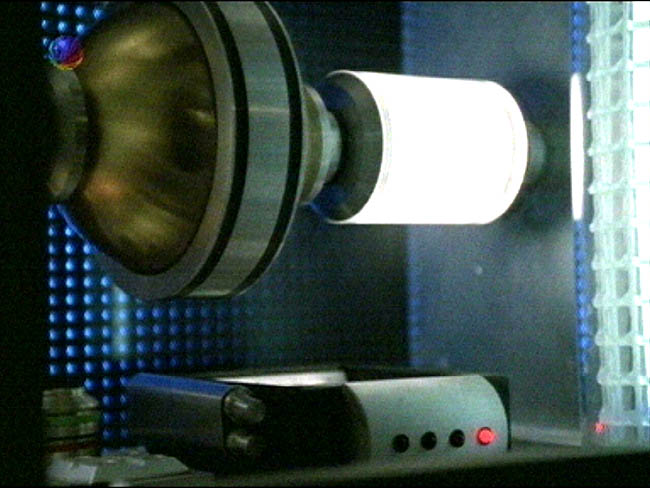 Star Trek Bilder - Voyager - Zeitschiff "Relativity"