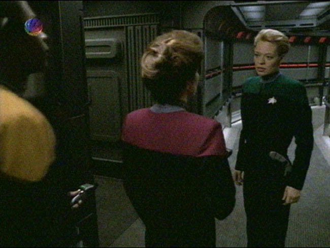 Star Trek Bilder - Voyager - Zeitschiff "Relativity"