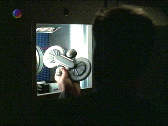Star Trek Bilder - Voyager - Zeitschiff "Relativity"