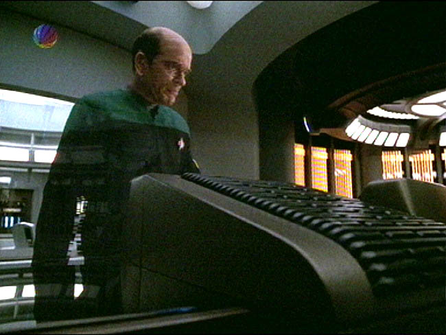 Star Trek Bilder - Voyager - Geheimnisvolle Intelligenz