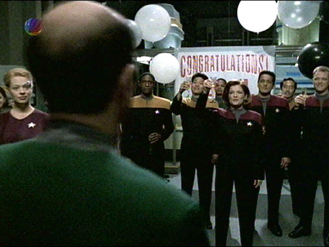 Star Trek Bilder - Voyager - Dame, Doktor, As, Spion