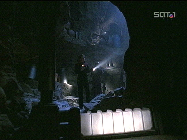 Star Trek Bilder - Voyager - Die Zähne des Drachen