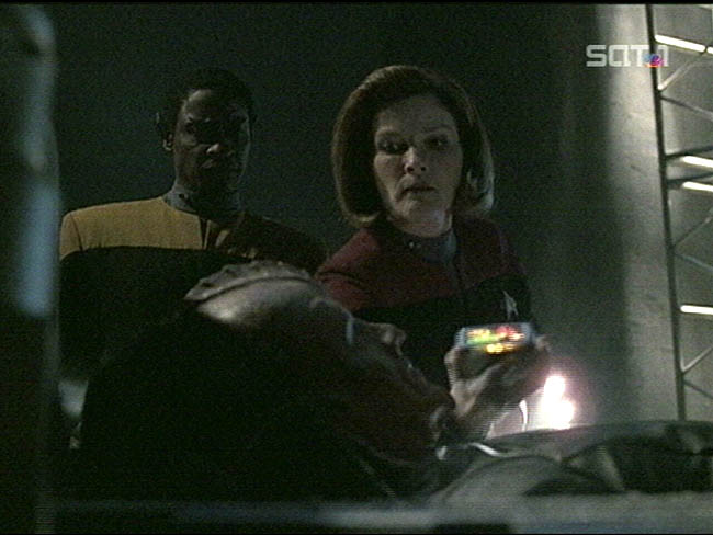 Star Trek Bilder - Voyager - Die Zähne des Drachen