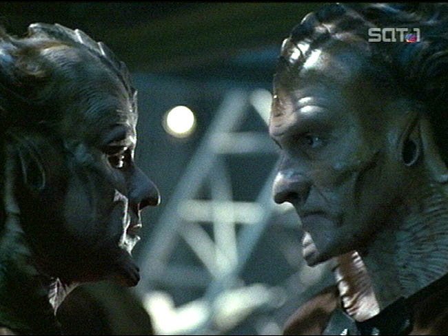 Star Trek Bilder - Voyager - Die Zähne des Drachen