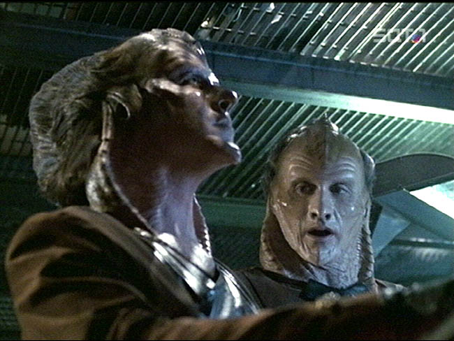 Star Trek Bilder - Voyager - Die Zähne des Drachen