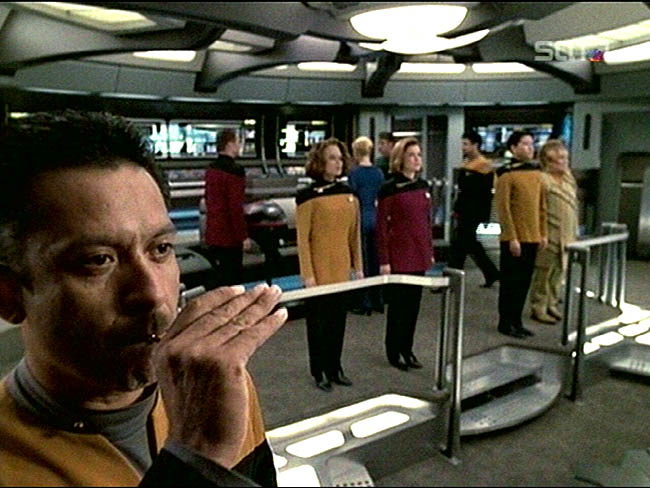 Star Trek Bilder - Voyager - Ein kleiner Schritt
