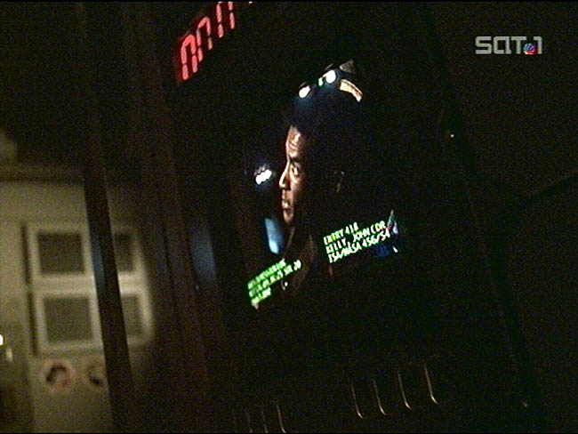 Star Trek Bilder - Voyager - Ein kleiner Schritt