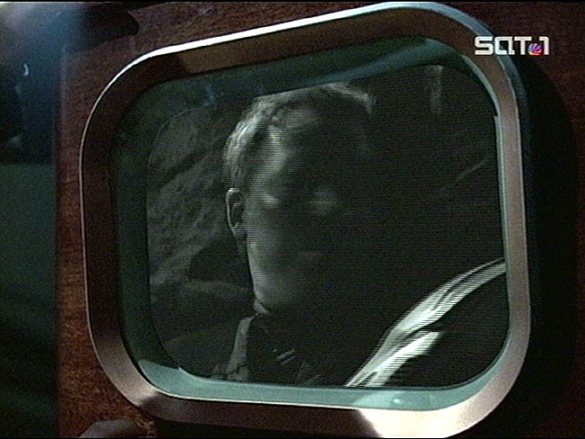 Star Trek Bilder - Voyager - Das Mahnmal