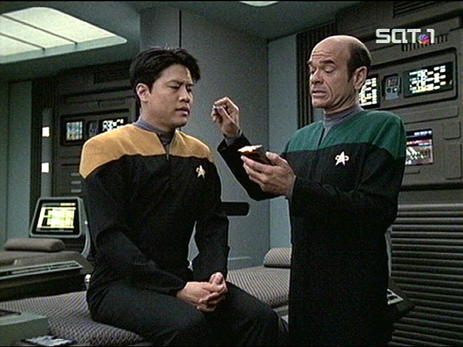 Star Trek Bilder - Voyager - Das Mahnmal