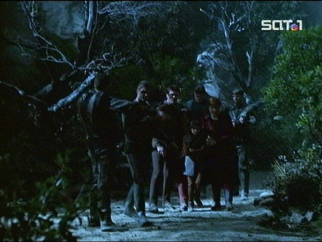 Star Trek Bilder - Voyager - Das Mahnmal