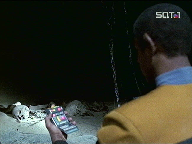 Star Trek Bilder - Voyager - Das Mahnmal