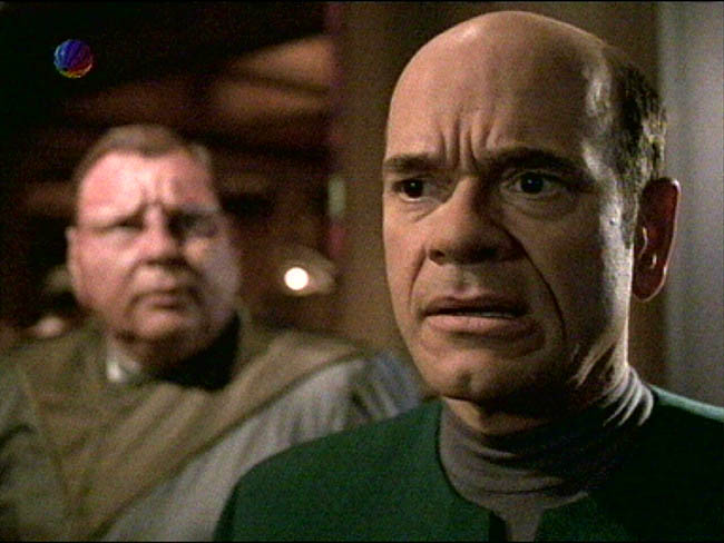 Star Trek Bilder - Voyager - Kritische Versorgung